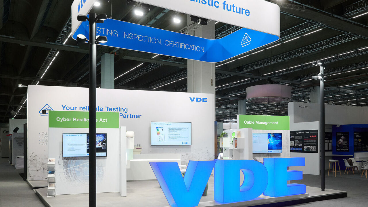 Messestand VDE, Messe Light + Building Frankfurt, Messebau ISINGERMERZ