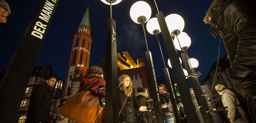 Luminale, Mann im Mond, Eventbau, Frankfurt, ISINGERMERZ