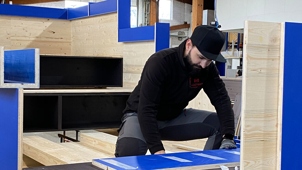 Produktion Fastnachtswagen, Carneval Club Wiesbaden, Schreinerei, Isingermerz