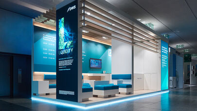 Messestand Deutsche Bank, Messe Finanzsysmposium Mannheim, Messebau ISINGERMERZ, Standentwickler, Standbauer