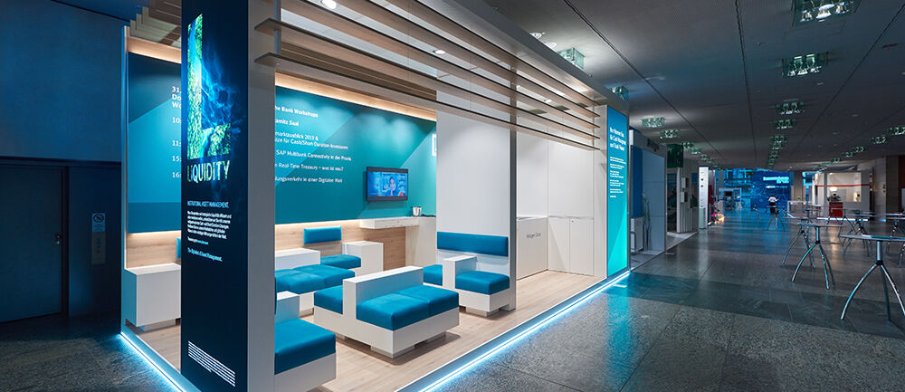 Messestand Deutsche Bank, Messe Finanzsysmposium Mannheim, Messebau ISINGERMERZ, Standentwickler, Standbauer, Messedesign