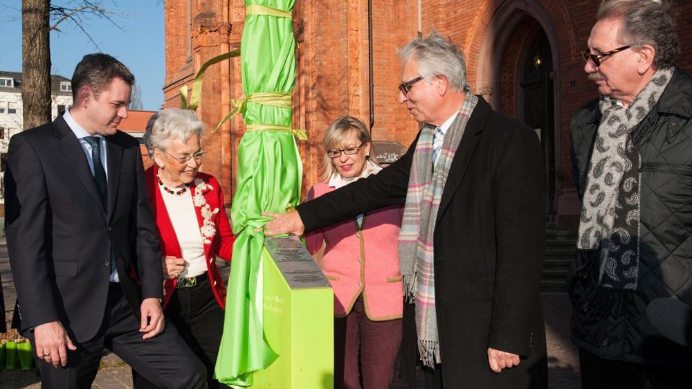 Zoom, Wiesbaden Stiftung, Isingermerz, Baumsponsoring, Baumpflanzen