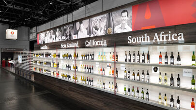 Messestand Accolade, Messe Prowein, Düsseldorf, Messebau Isingermerz, Messedesign
