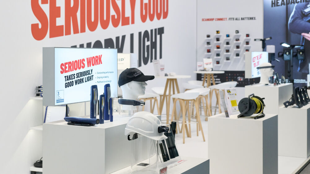 Messestand Scangrip, Messe Light + Building Frankfurt, Messebau ISINGERMERZ