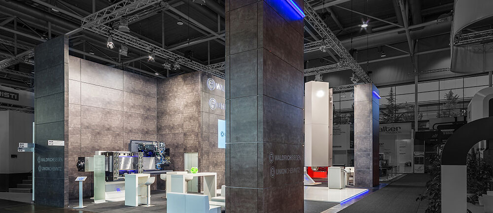 Messestand Waldrichsiegen, UnionChemnitz, Messe EMO, Messebau ISINGERMERZ, Messedesign, Messekonzept